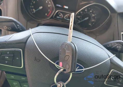 2016 Ford Focus Se from USA, damaged, VIN 1FADP3K27GL222353